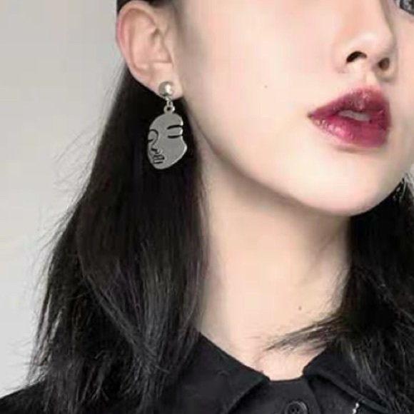 Art Portrait Face Feminist Drop Earring - Picture 2 of 3